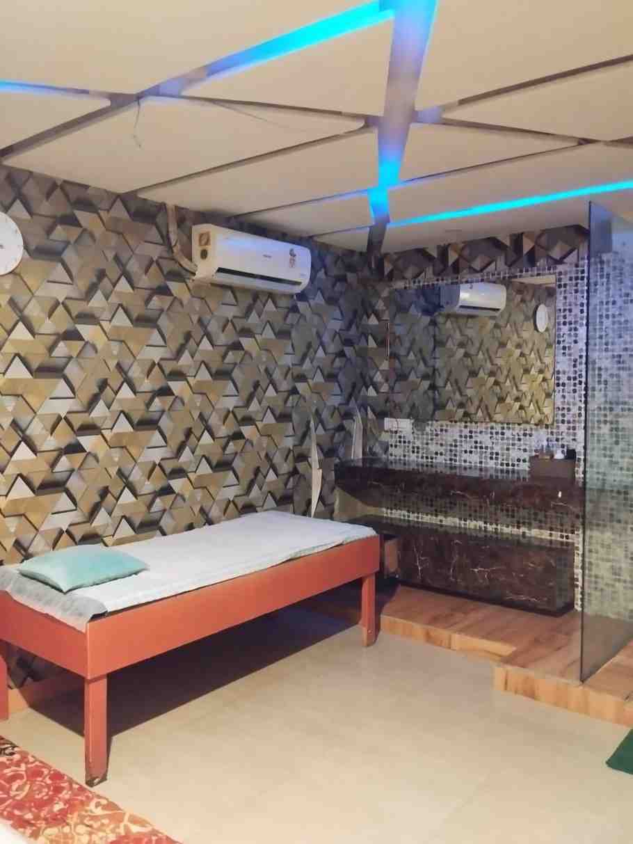 RELAXING BODY LUXURY SPA