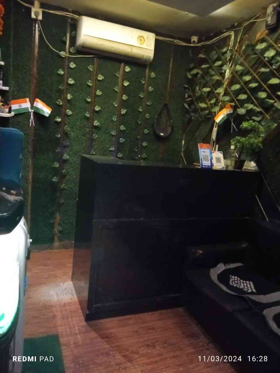Royal SPA spa area