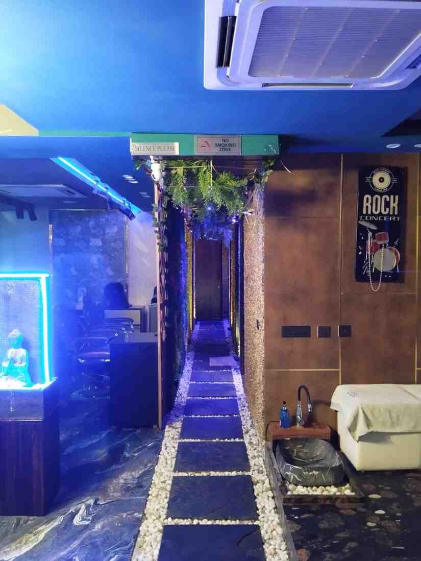 RAASA LUXURY SPA spa area