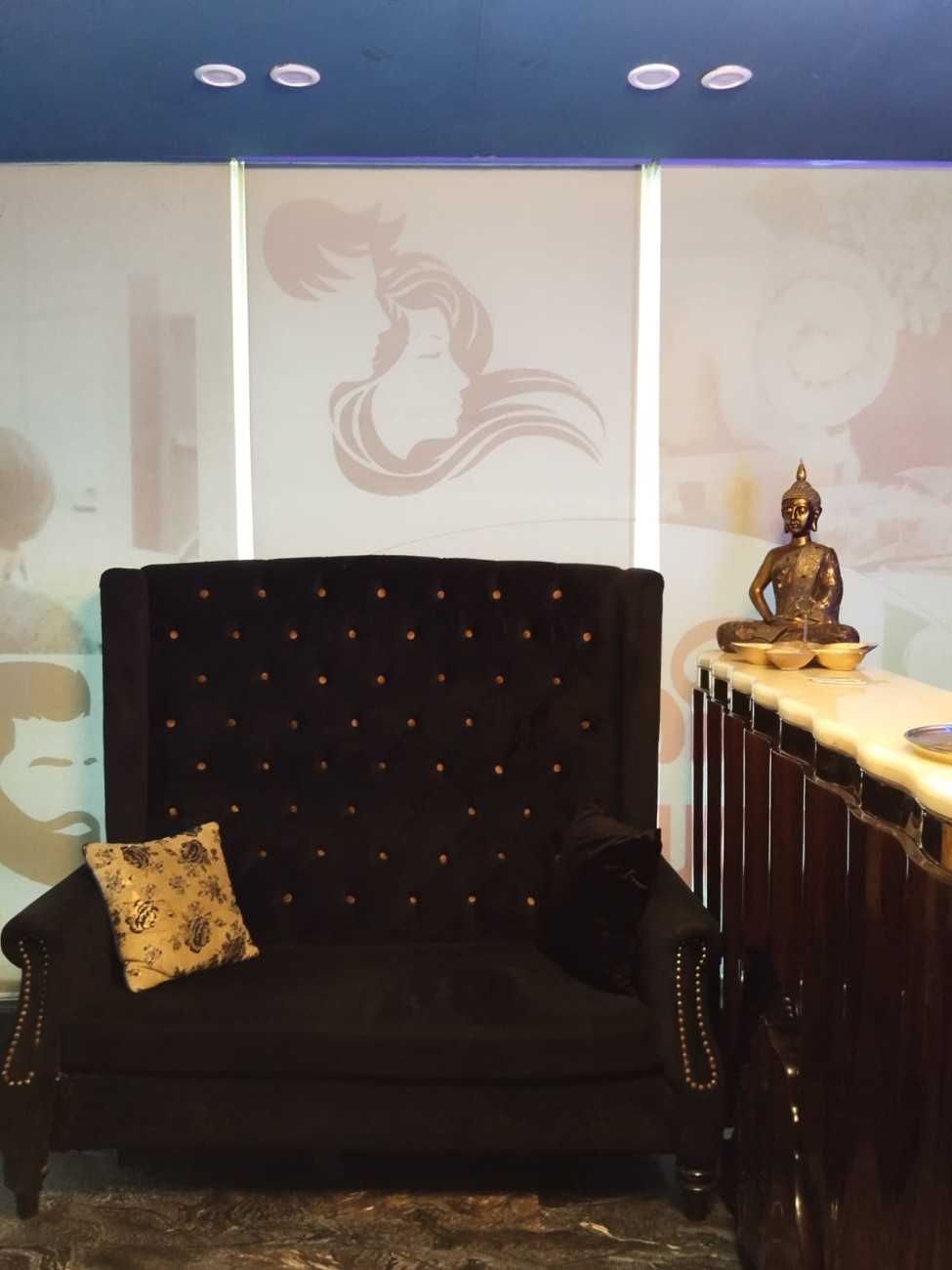 RAASA LUXURY SPA spa area