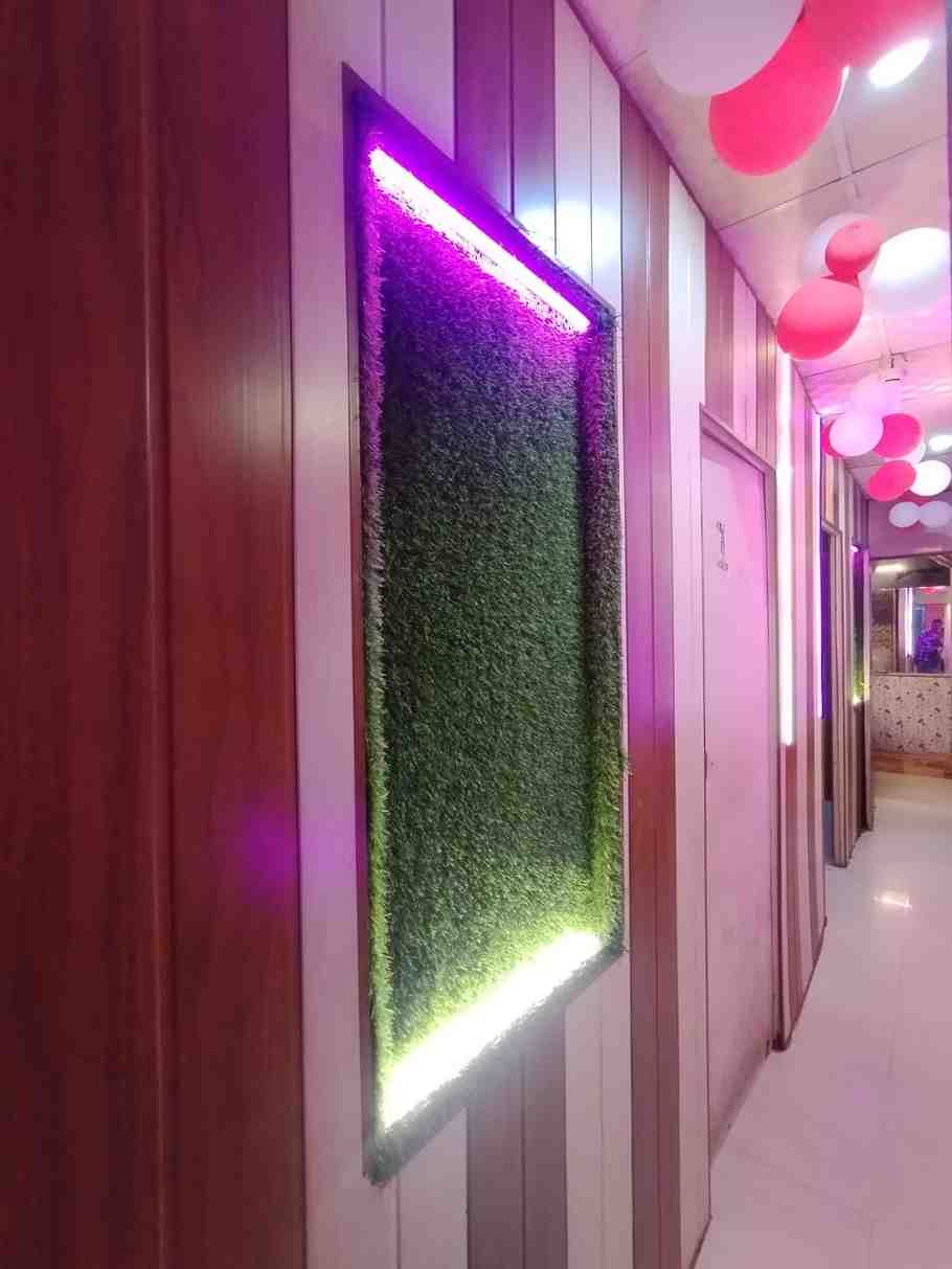 GOLD STAR SPA spa area