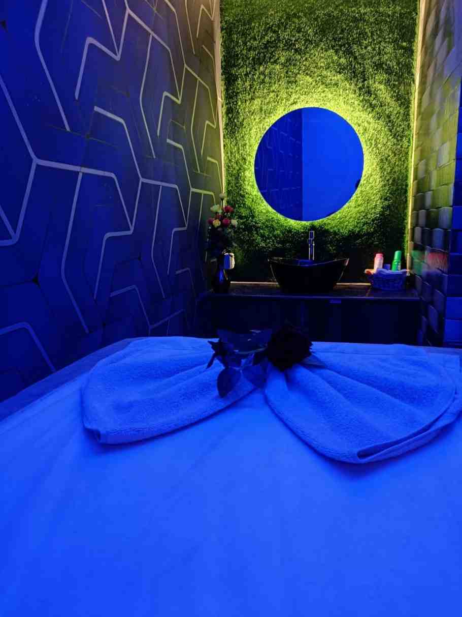Star Luxury Spa bed area