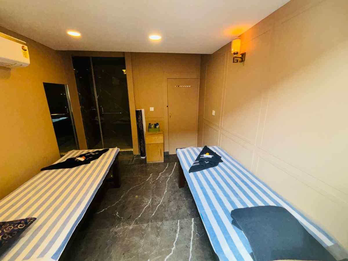 Royal Hamam SPA bed area