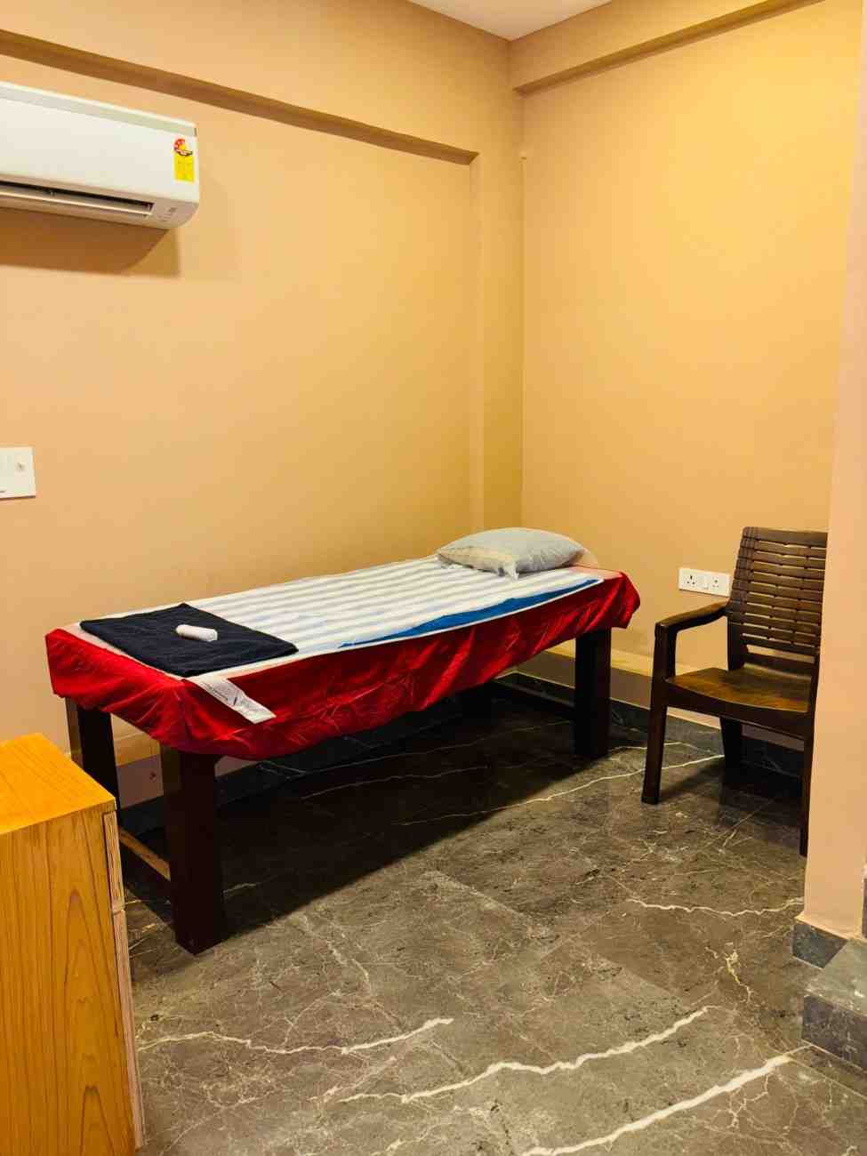 Royal Hamam SPA bed area