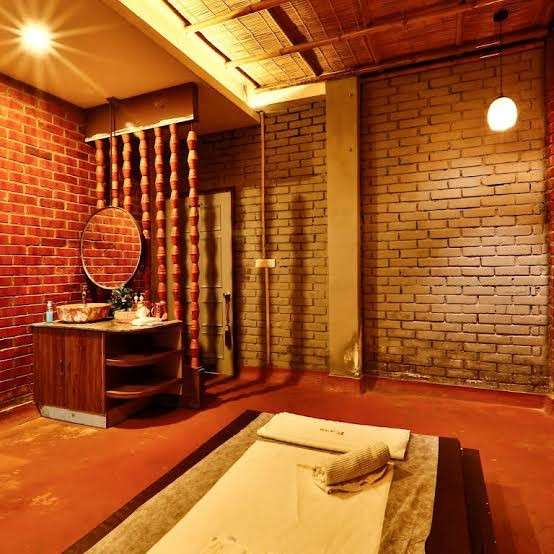 ROSE WELLNESS SPA A REAL LUXURY SPA bed area