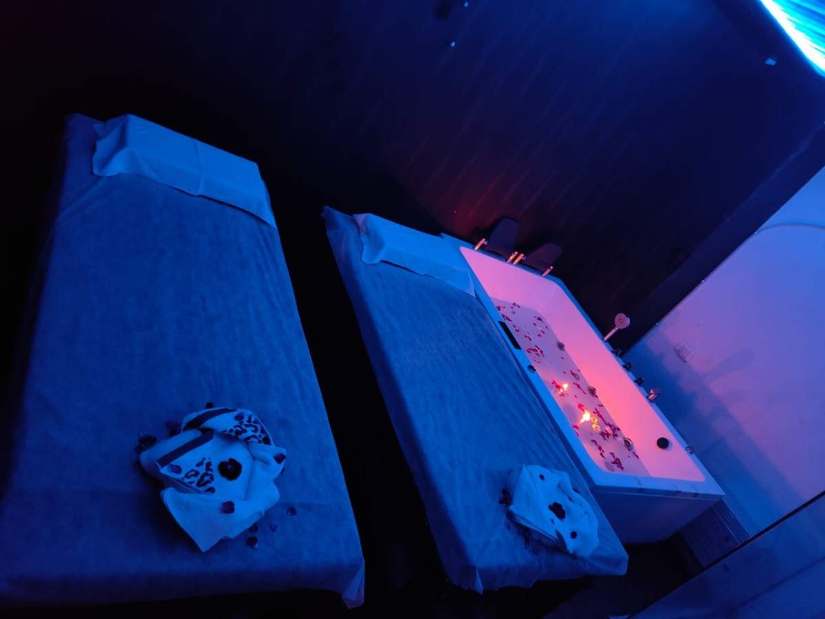 NATURAL POINT SPA bed area
