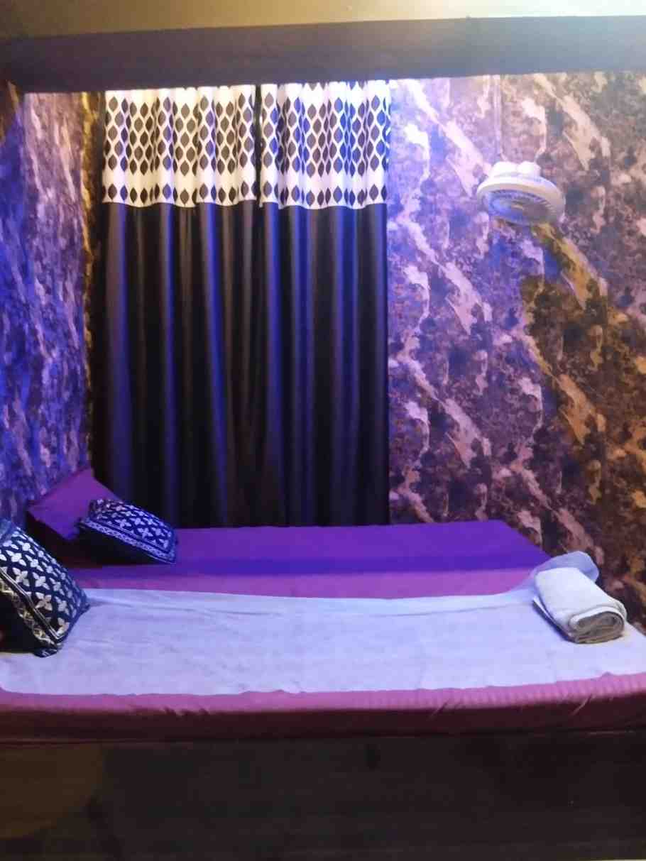 SAWADIKA AYURVEDIC SPA bed area