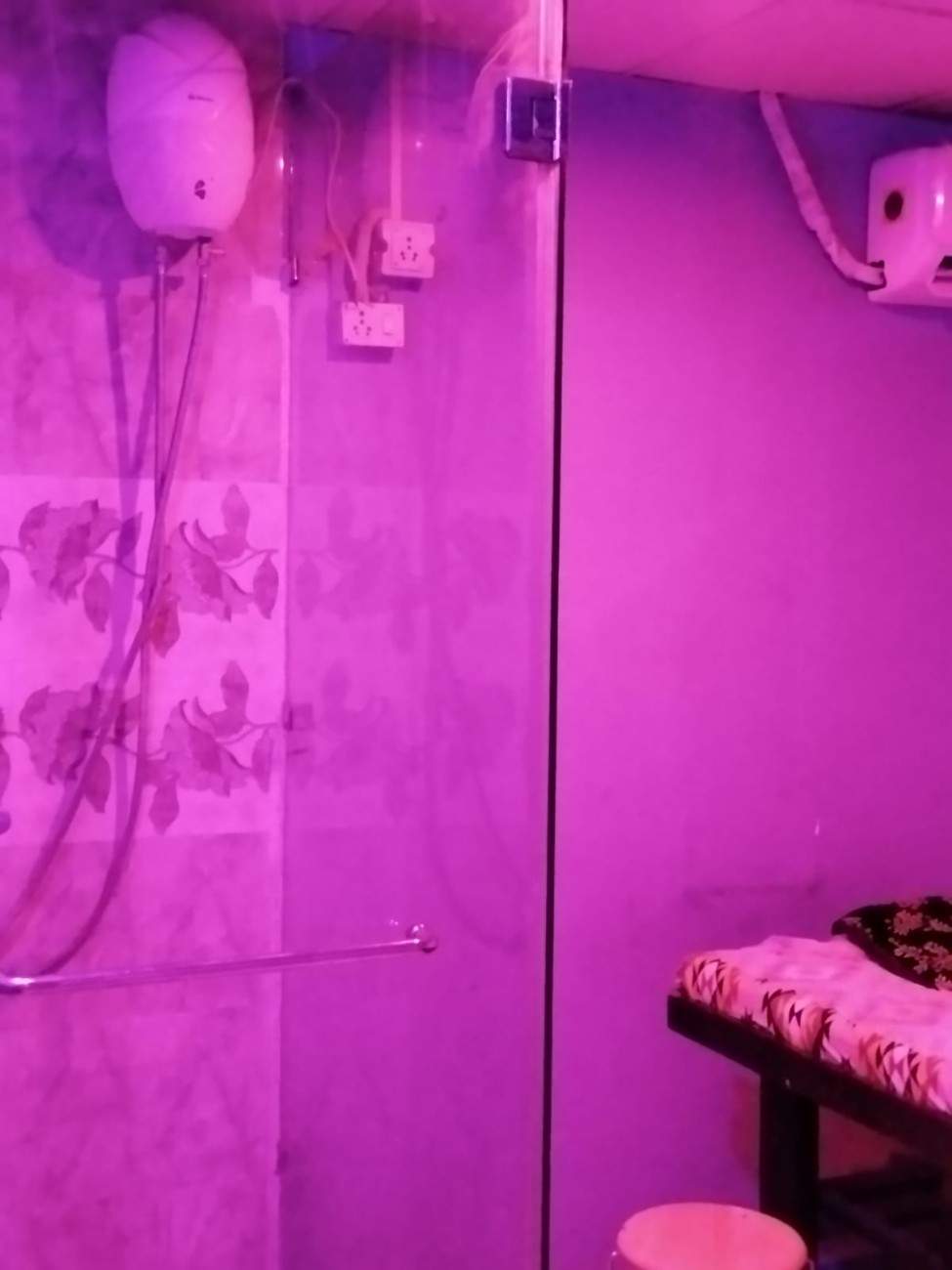 Moon Spa & Saloon bed area