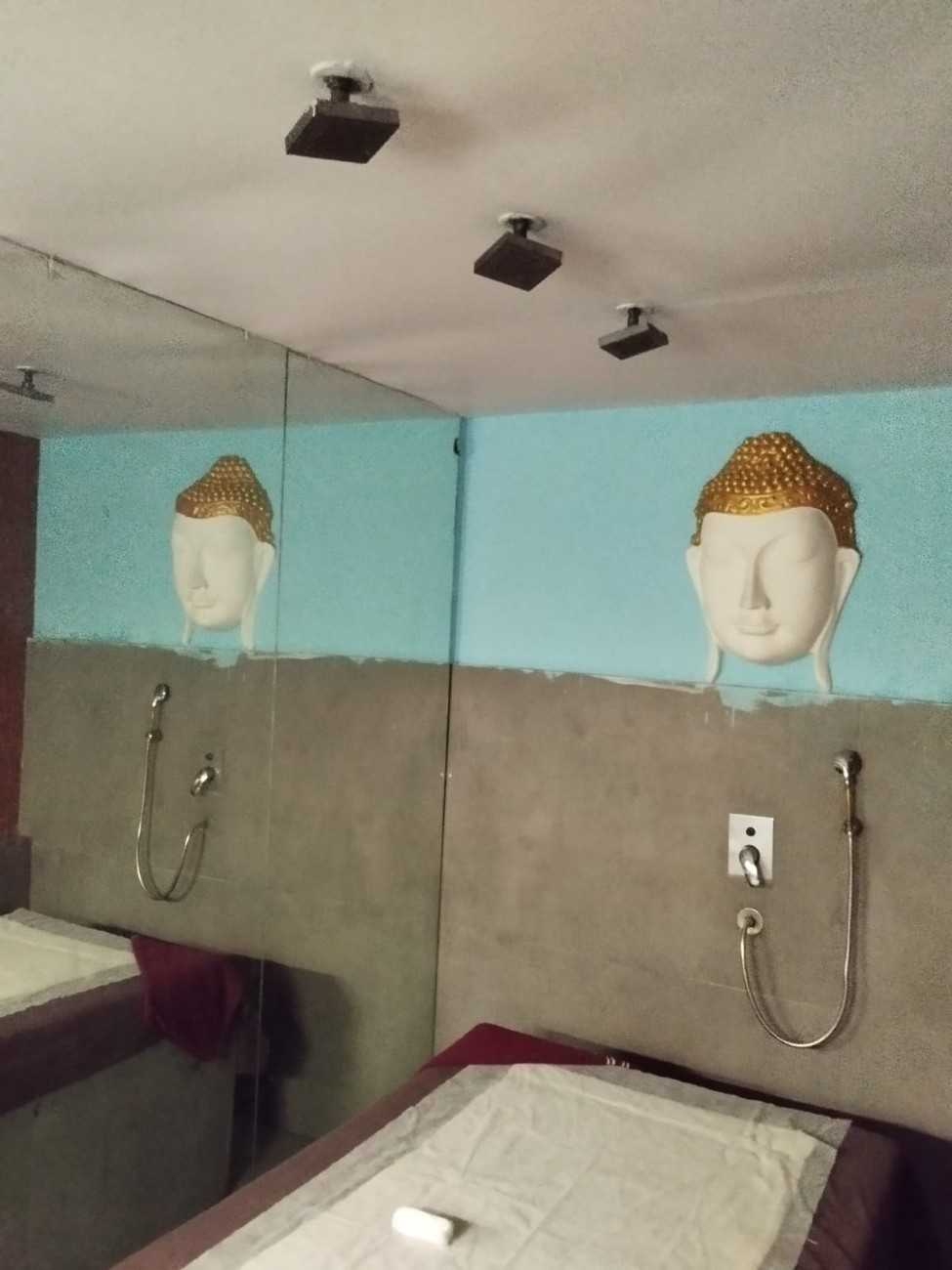The Osian Luxury SPA bed area