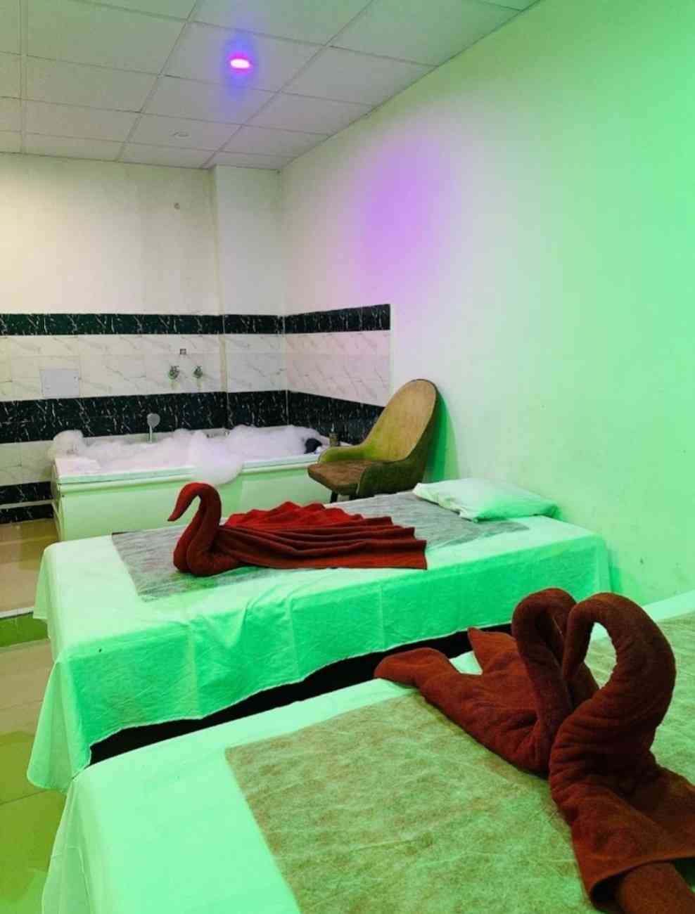 Poornima Thai SPA bed area