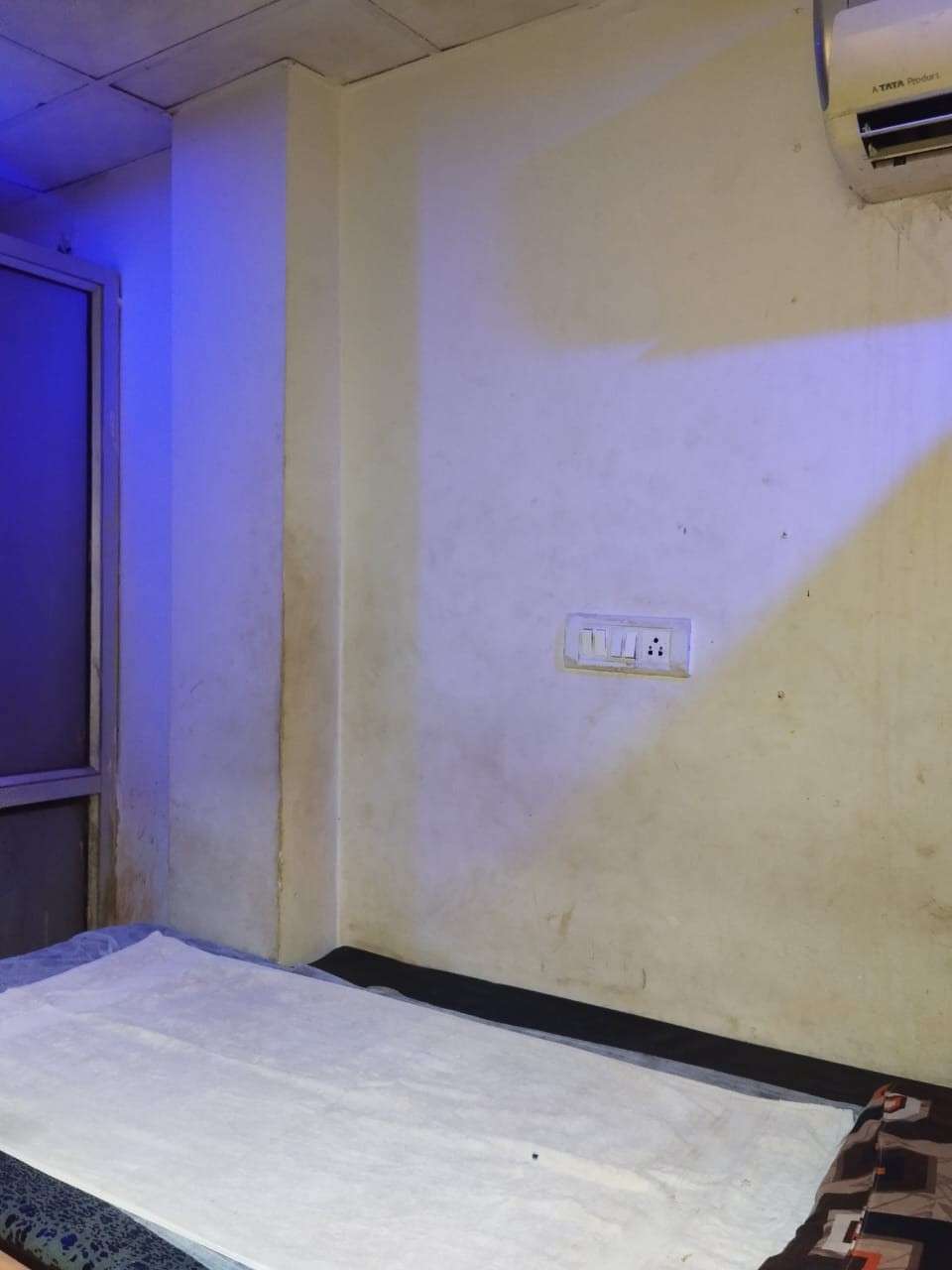 SWARNA AYURVEDA bed area
