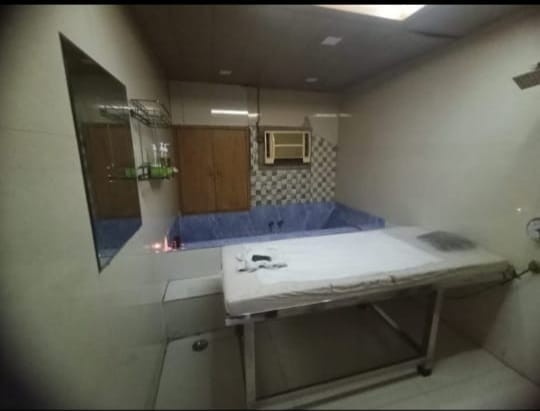 AZA SPA & SALOON bed area
