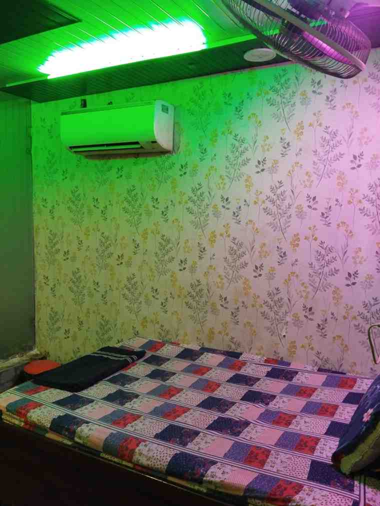 The Rose Spa bed area