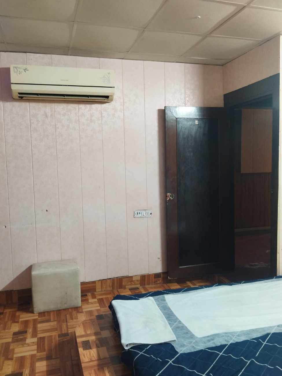TUXANIE SPA bed area