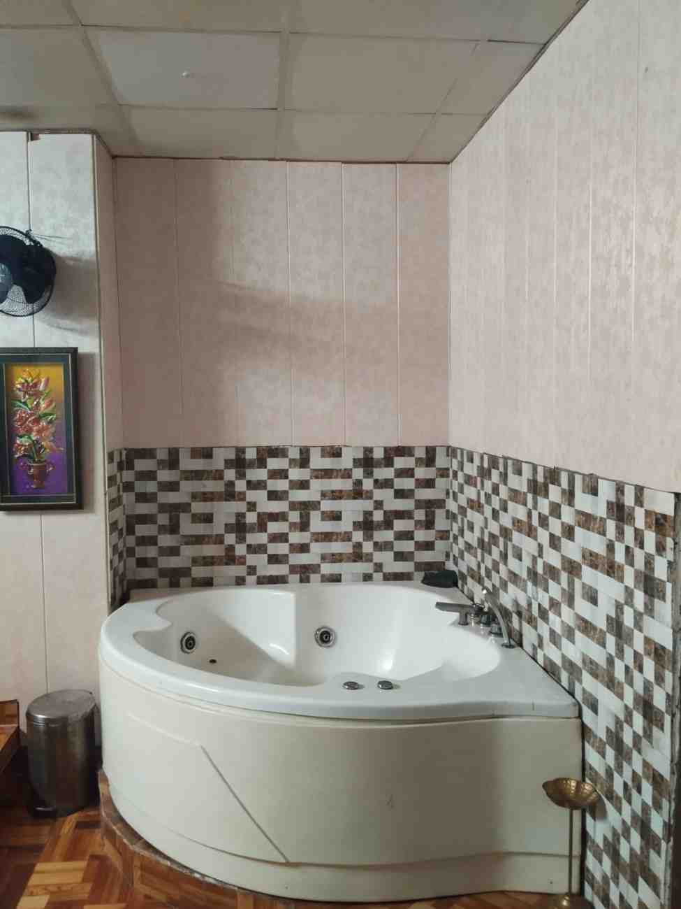 TUXANIE SPA bed area