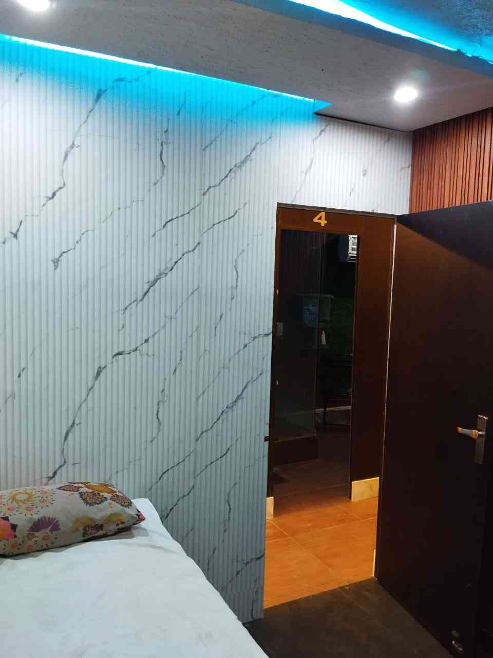 Kara Refresh Day SPA bed area