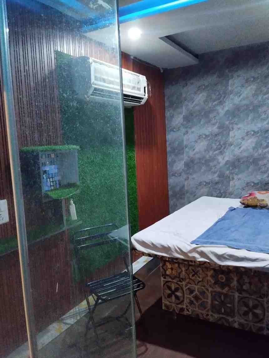 Kara Refresh Day SPA bed area