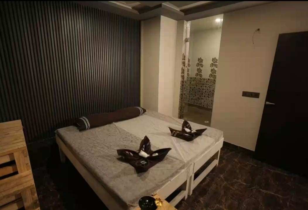 Moden SPA bed area