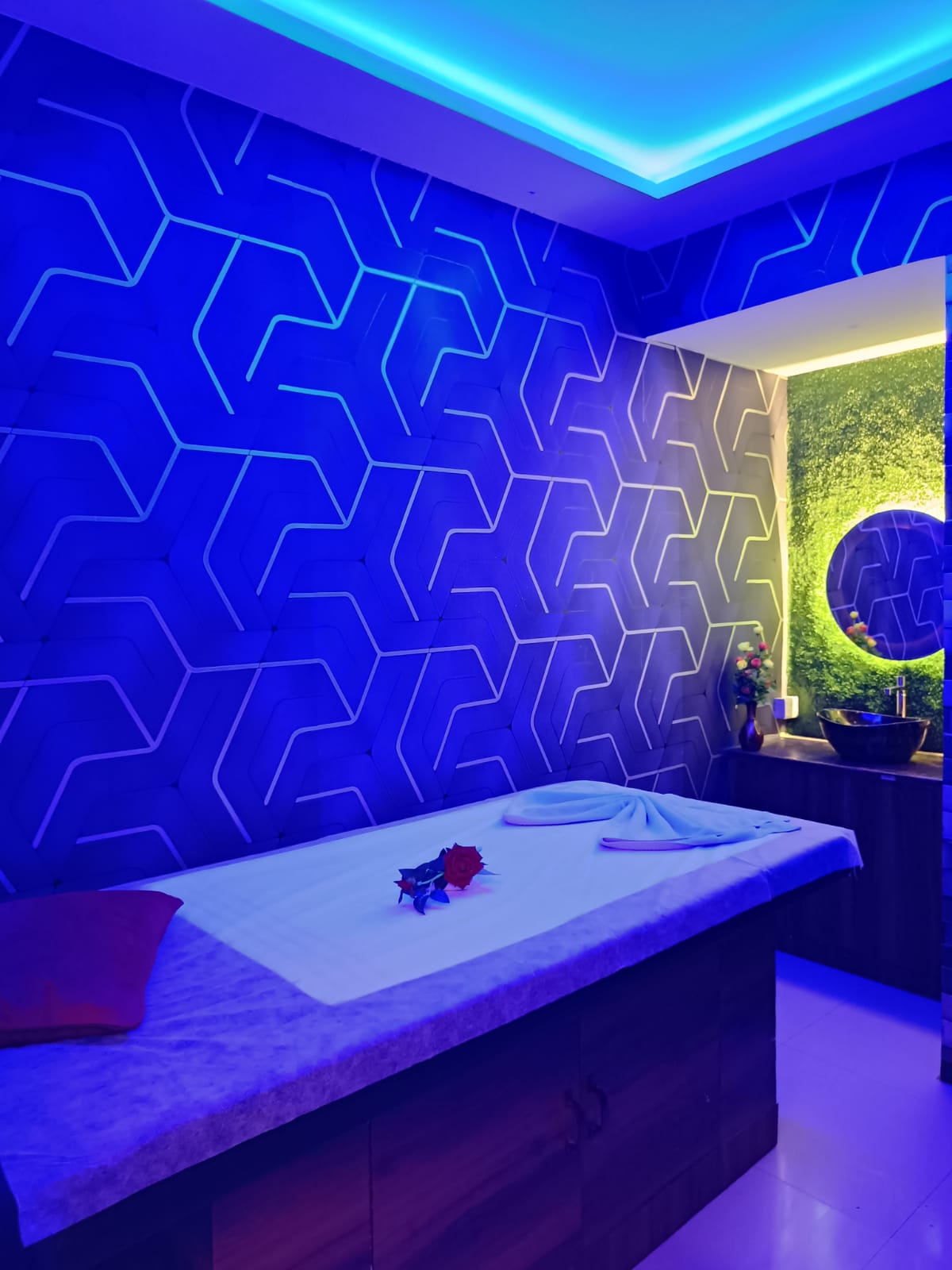 Star Luxury Spa room area
