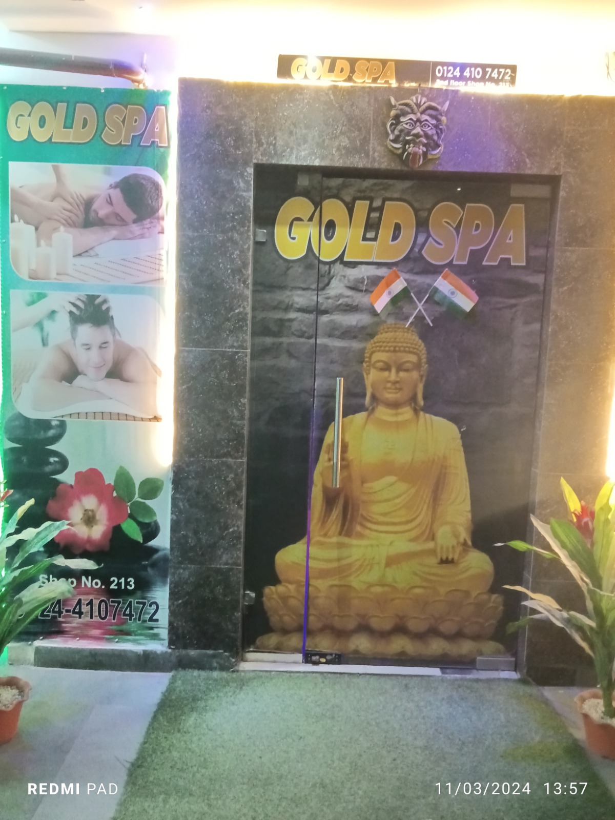 Gold Spa room area