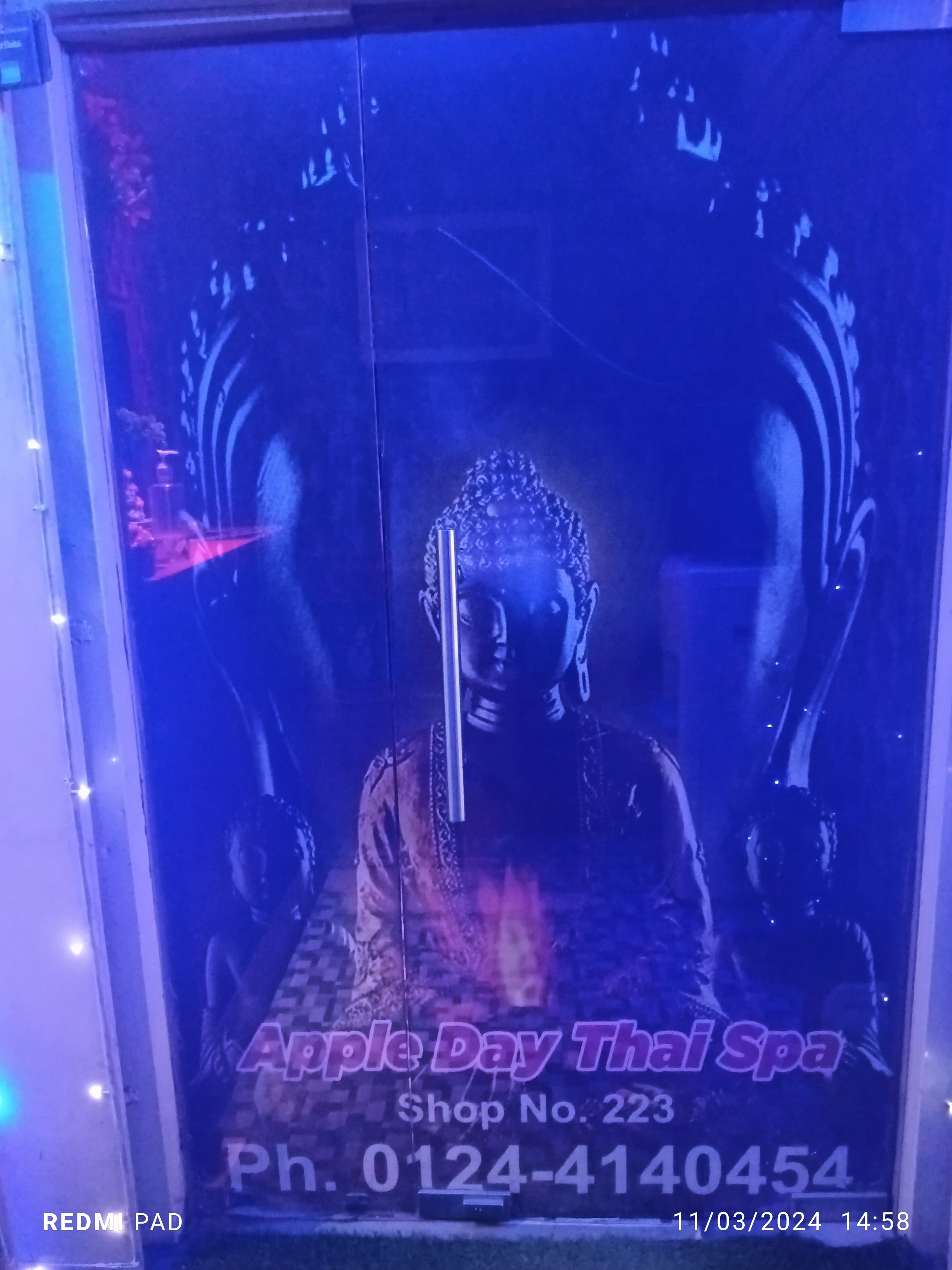 Apple DAY SPA room area