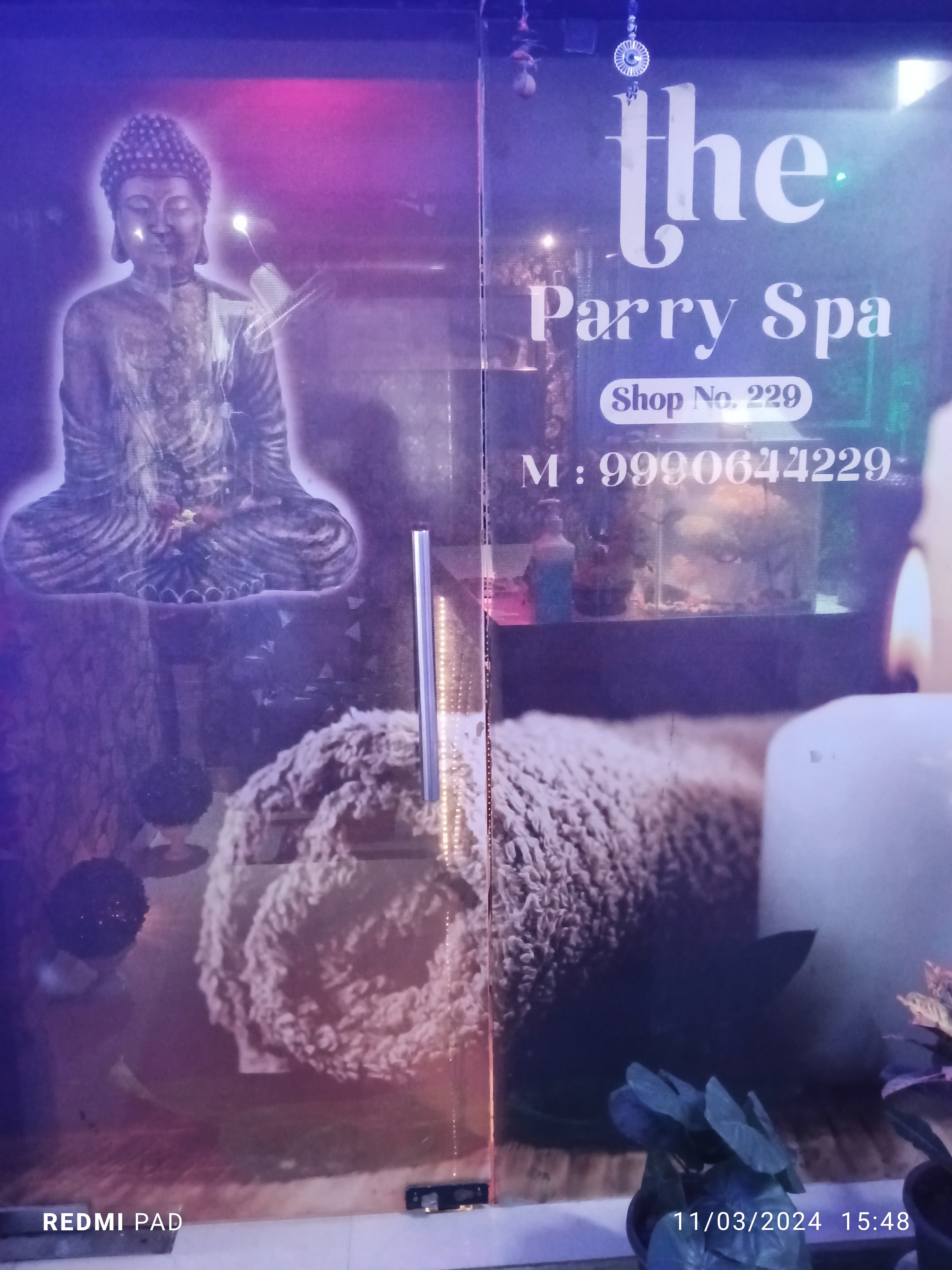 Parry SPA room area