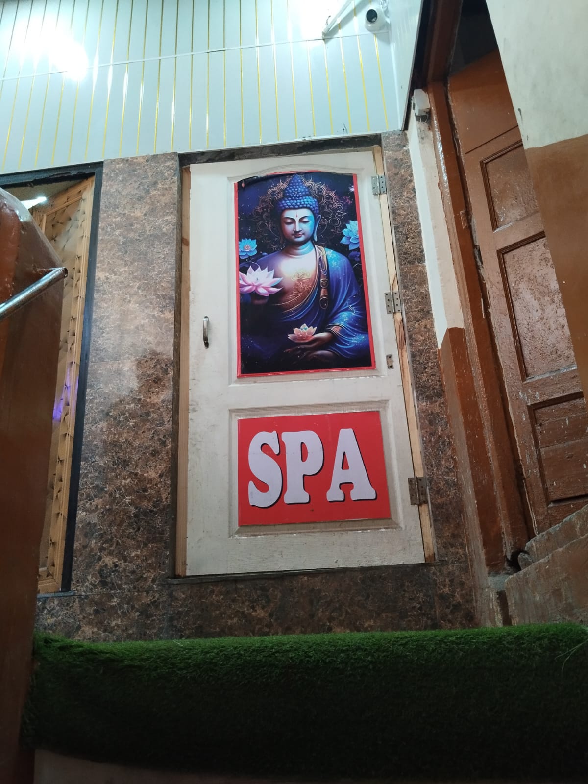 A ONE SALOON & SPA room area