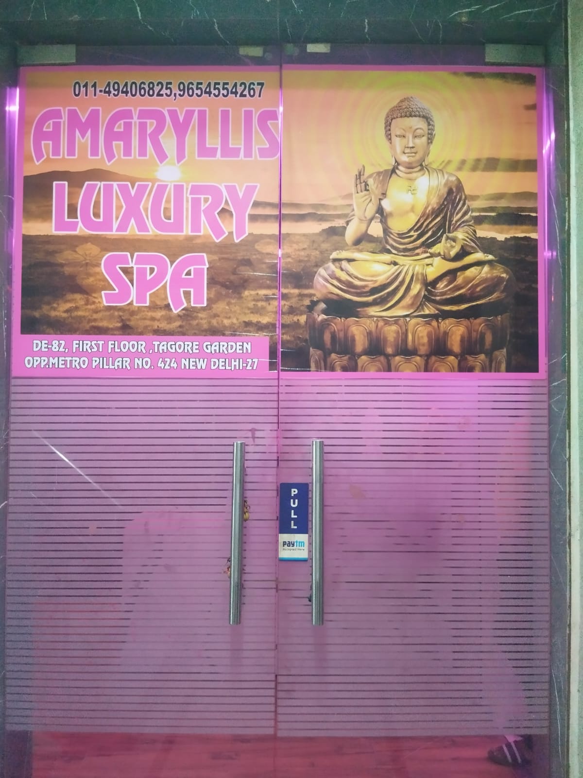 Amaryllis Luxury Spa room area
