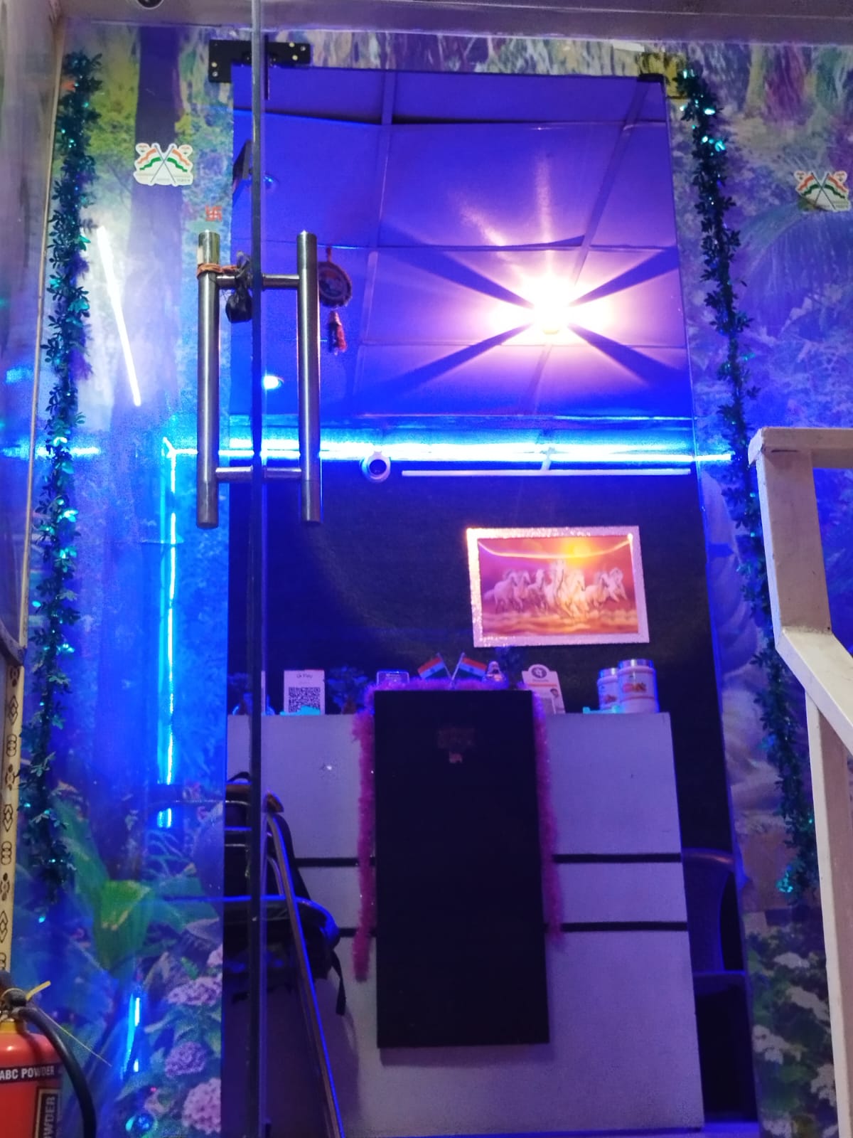 Moon Spa & Saloon room area