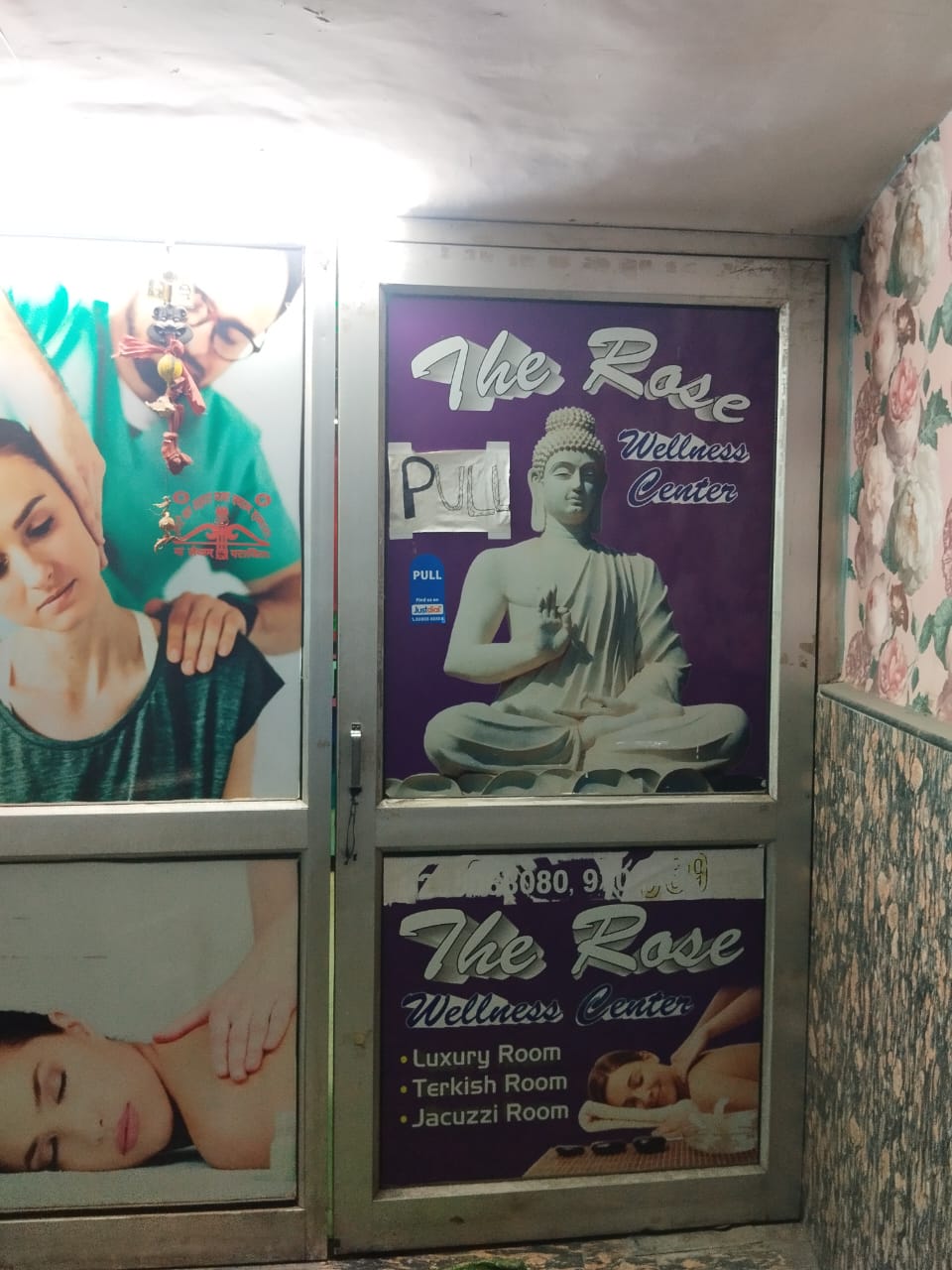 The Rose Spa room area